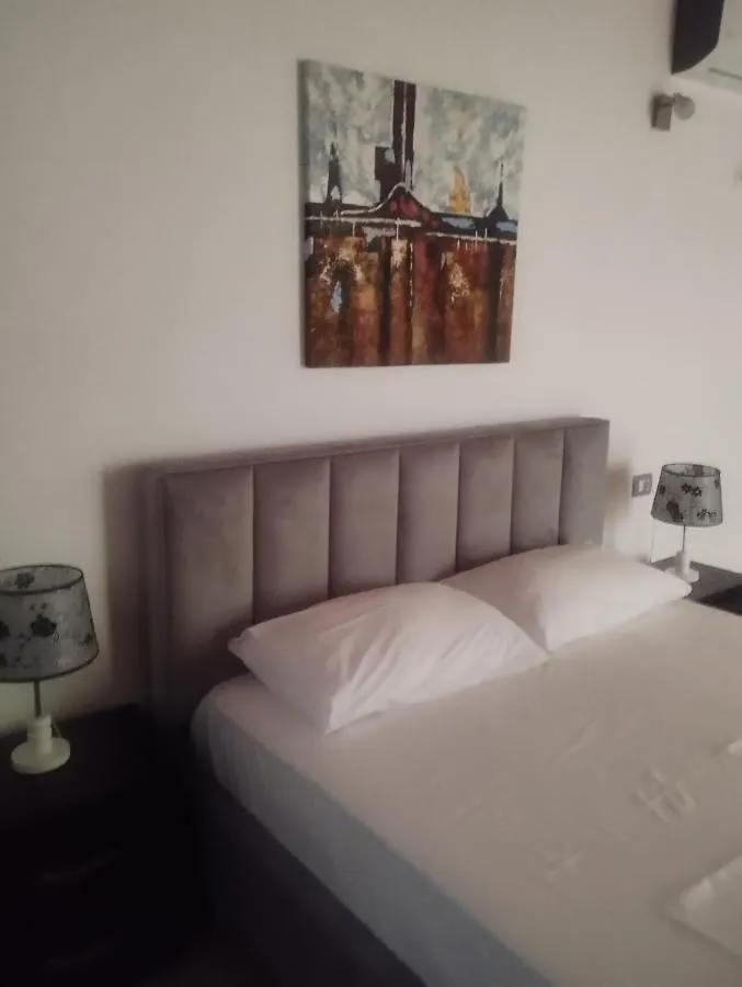 Ksamil Holiday Apartamento